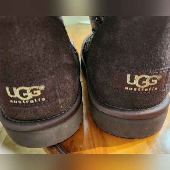 UGGS tall boots, leopard patten, Never wore - Picture 2 of 6